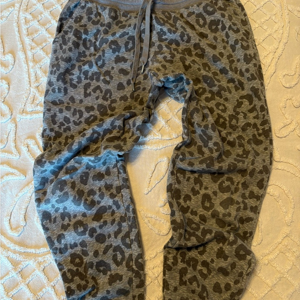 Old Navy Gray Leopard Print Joggers