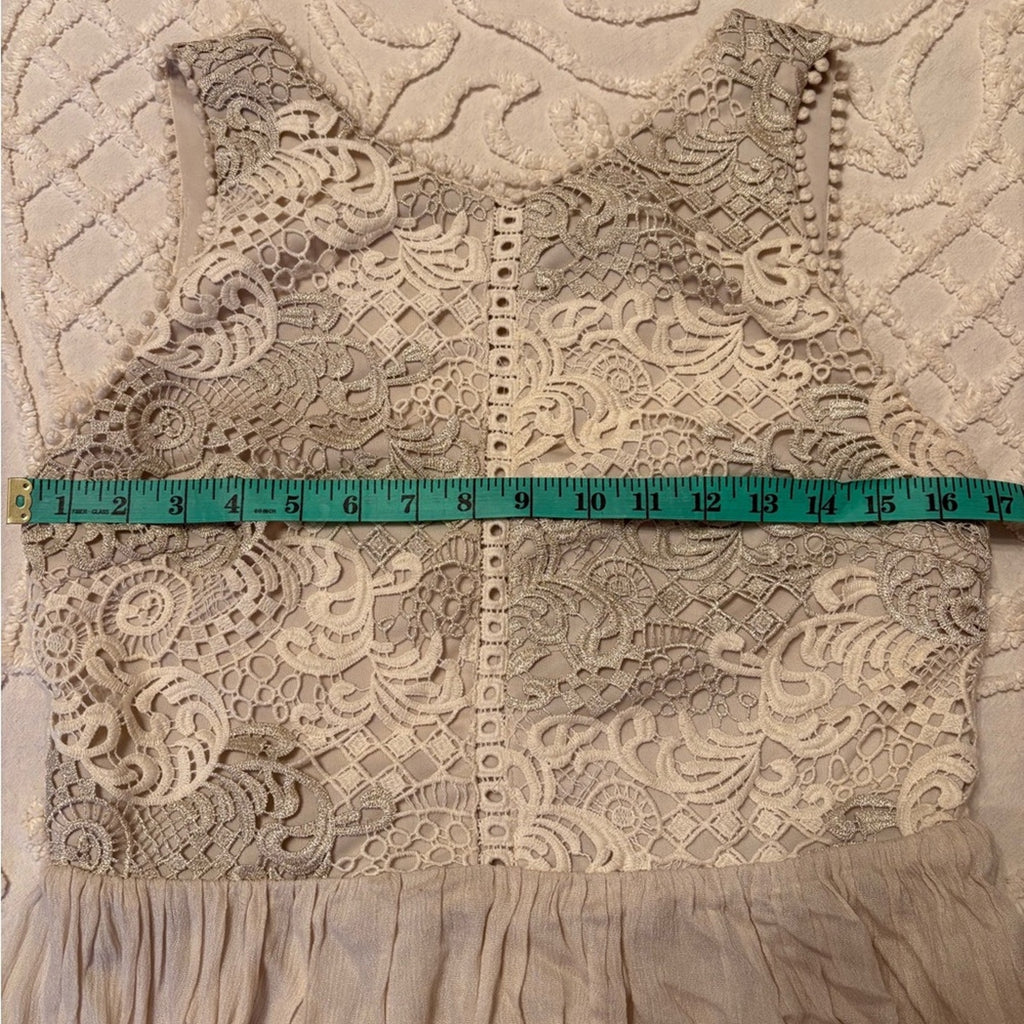 Francesca's Collections Cream Lace Detail Short Dress