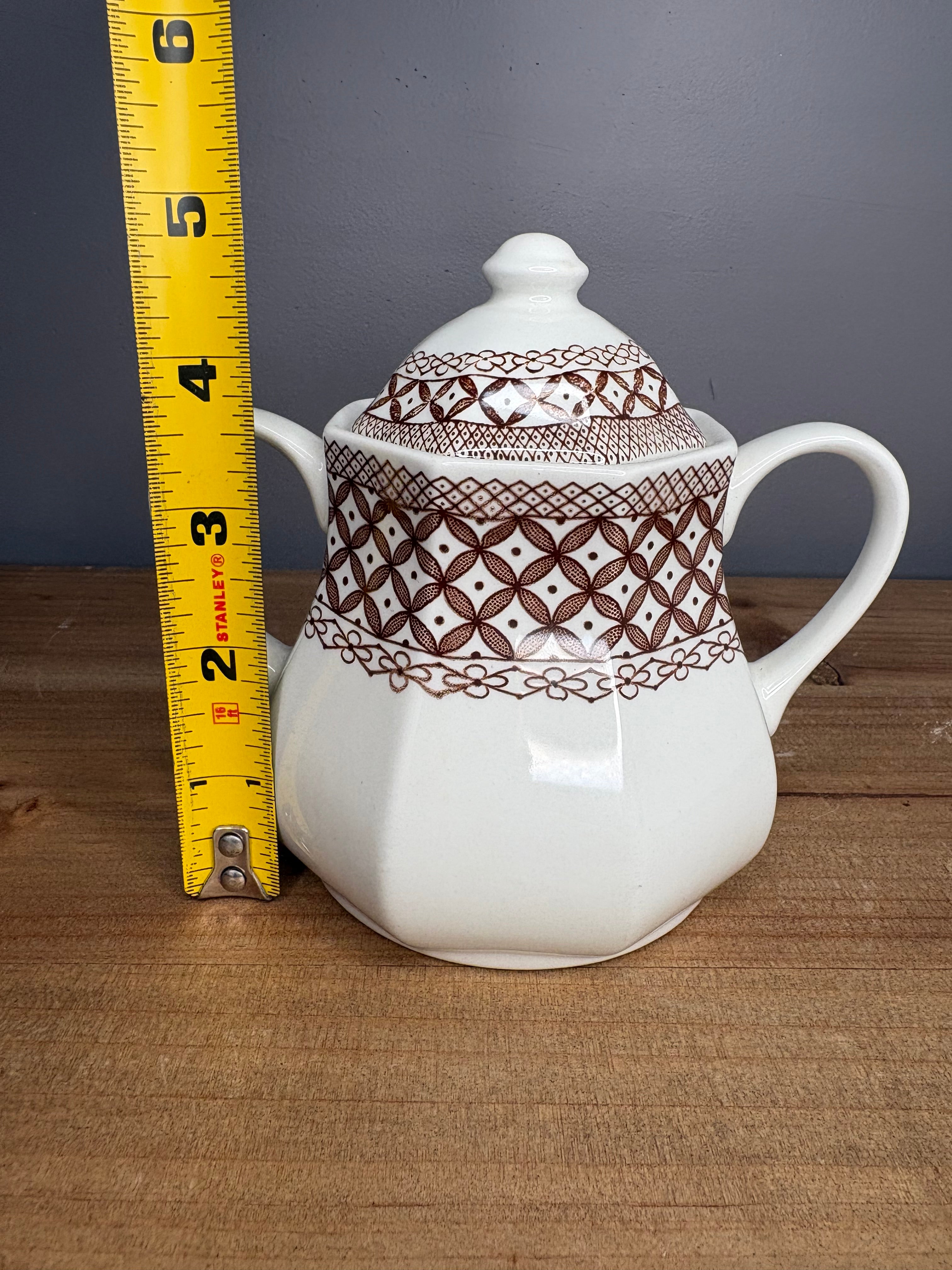 Vintage J&G Meakin Royal Staffordshire Wicker Ironstone Sugar Bowl with Lid – England
