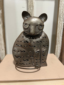 Metal cat tea light holder