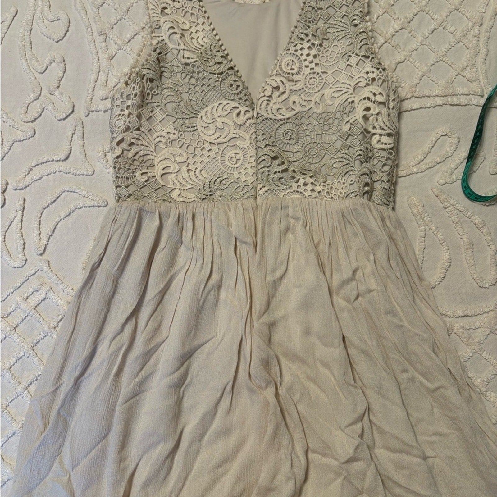 Francesca's Collections Cream Lace Detail Short Dress
